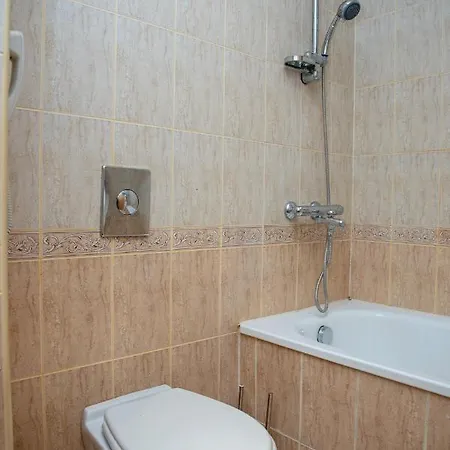 With A Balcony Near The Centre Of Sunny By Flаt Manаger Apartament *