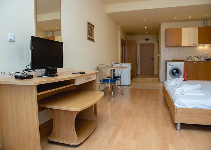 With A Balcony Near The Centre Of Sunny By Flаt Manаger Διαμέρισμα Σάνι Μπιτς